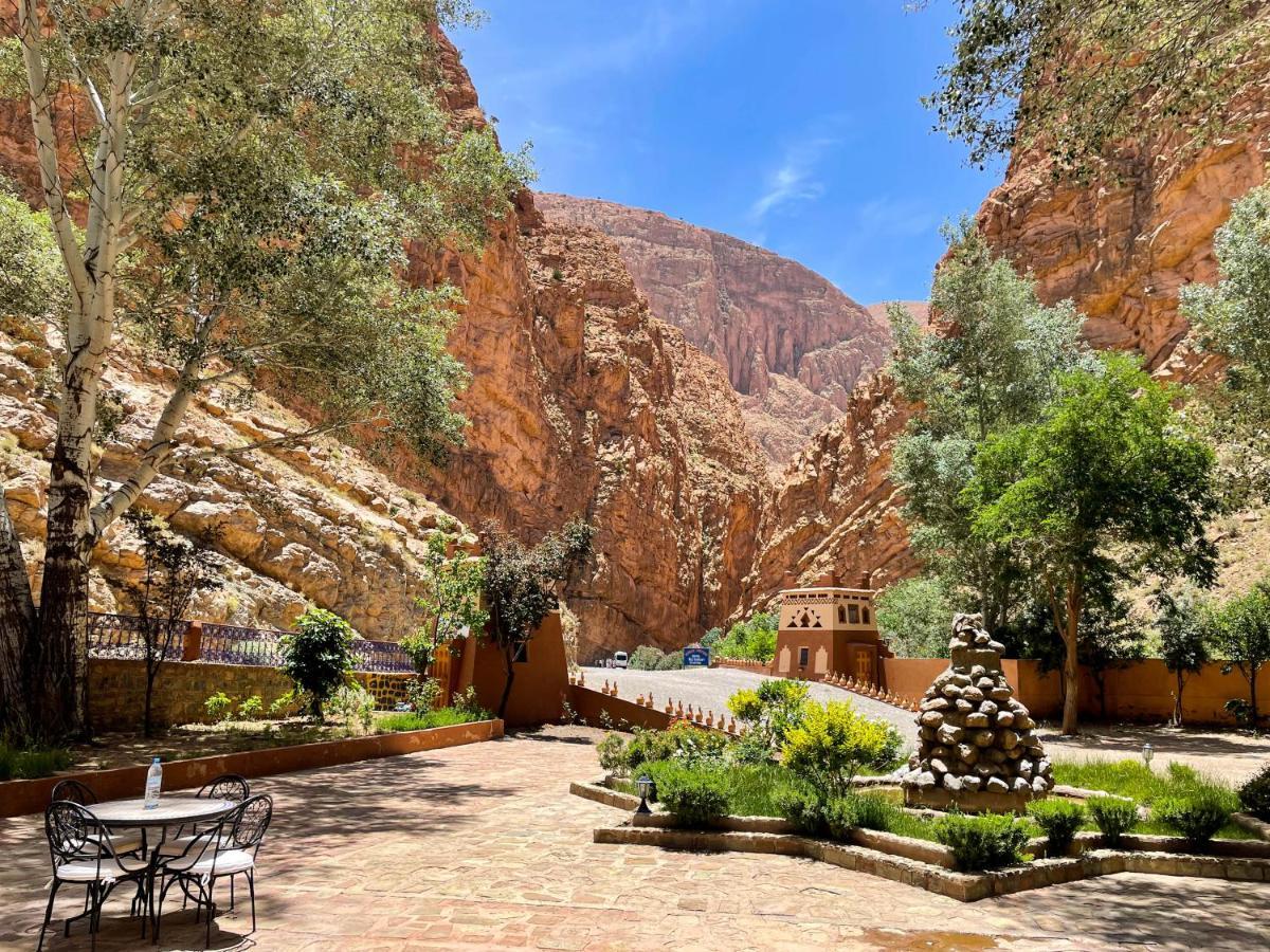 Berbere De La Montagne Hotel Imdiazene Bagian luar foto