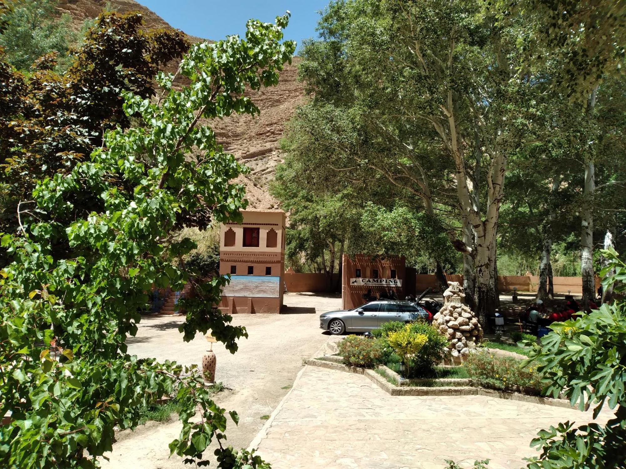 Berbere De La Montagne Hotel Imdiazene Bagian luar foto
