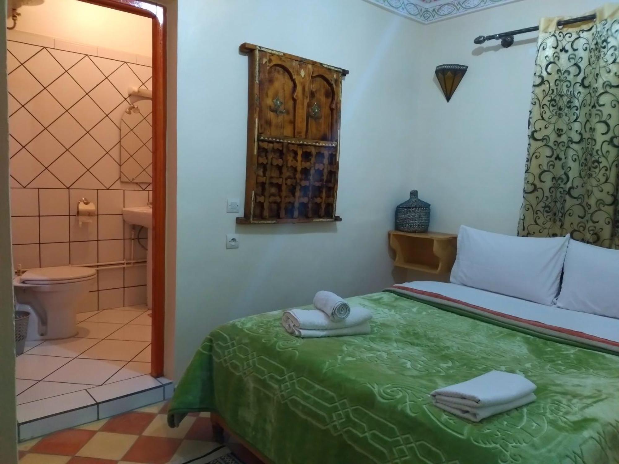 Berbere De La Montagne Hotel Imdiazene Ruang foto